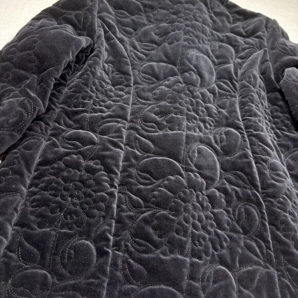 Vintage Quilted Black Velvet Mandarin Collar Jacket Women's Asian Inspired Coat - Picture 11 of 15